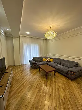 Kirayə verilir 3 otaqlı mənzil 130 m² — Bakı 3 otaq 130.00 m²
