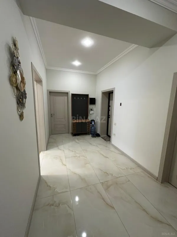 Kirayə verilir 3 otaqlı mənzil 130 m²
