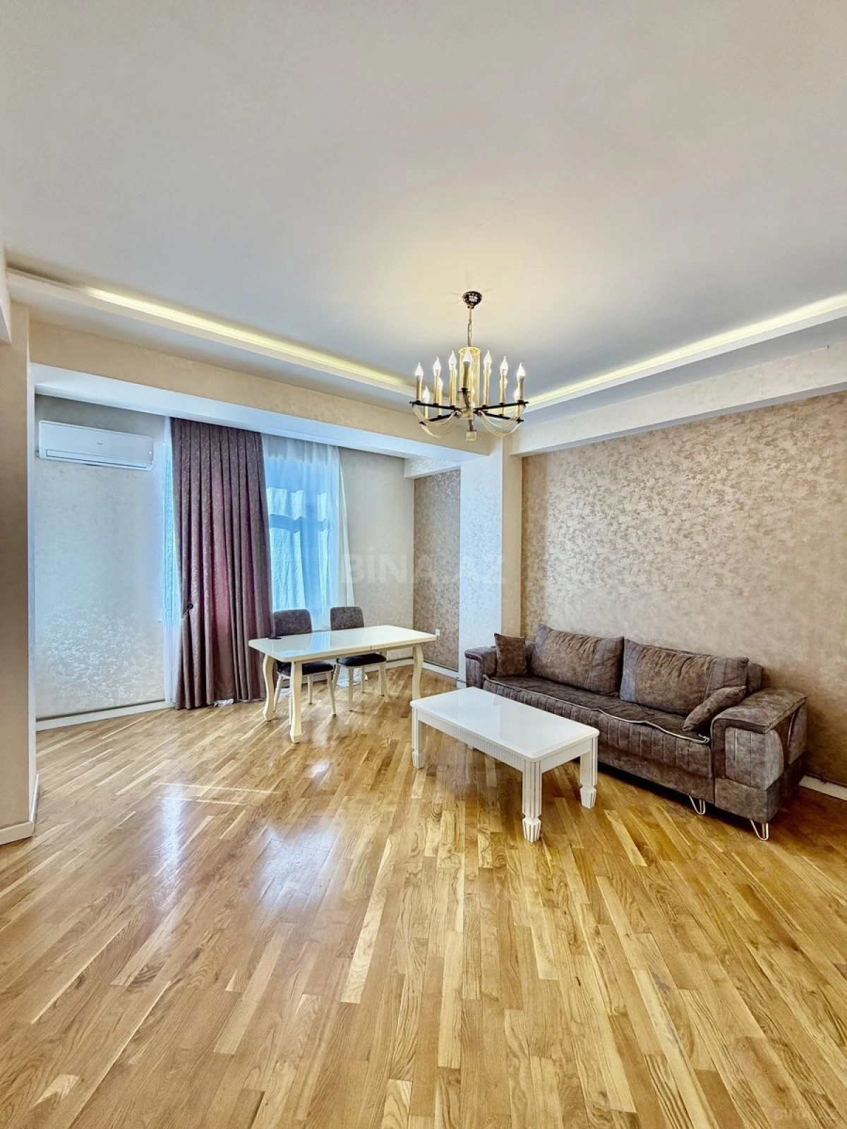 Satılır 3 otaqlı mənzil 76 m²