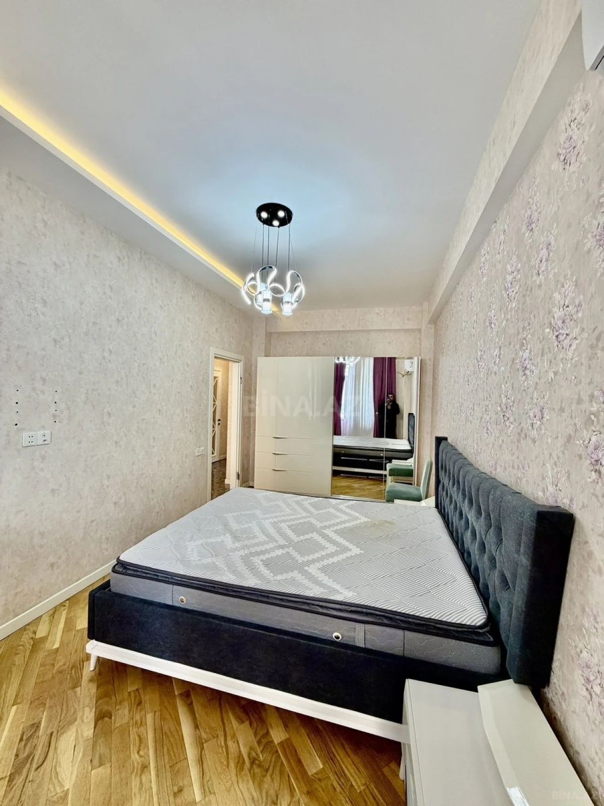 Satılır 3 otaqlı mənzil 76 m²