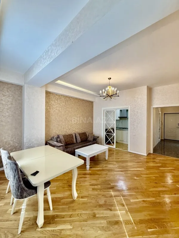 Satılır 3 otaqlı mənzil 76 m²