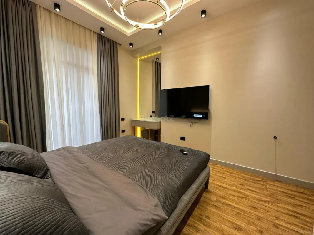 Kirayə verilir 2 otaqlı mənzil 65 m²
