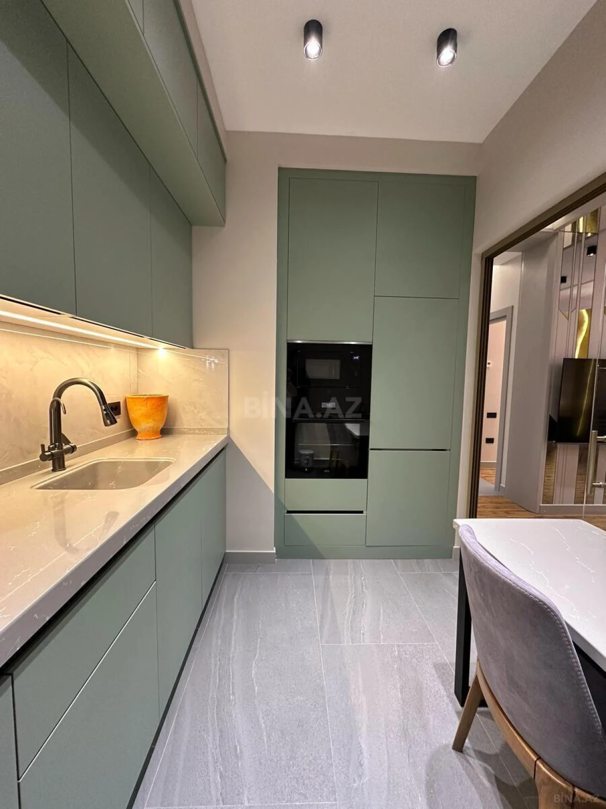 Kirayə verilir 2 otaqlı mənzil 65 m²