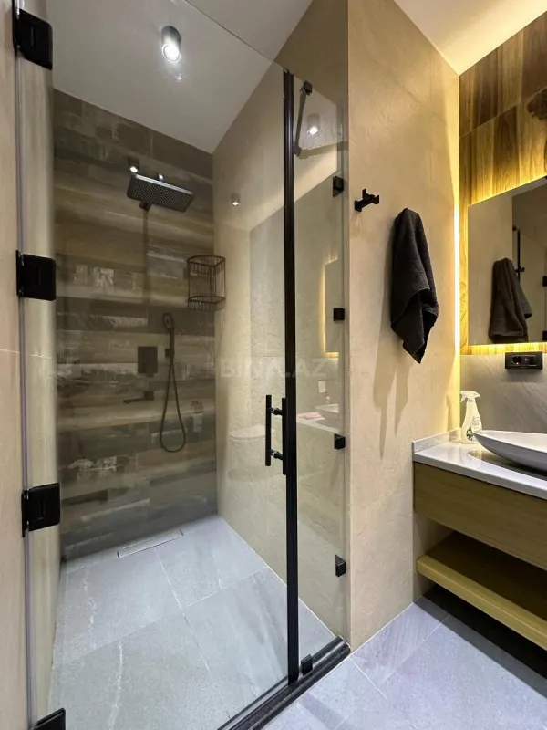 Kirayə verilir 2 otaqlı mənzil 65 m²