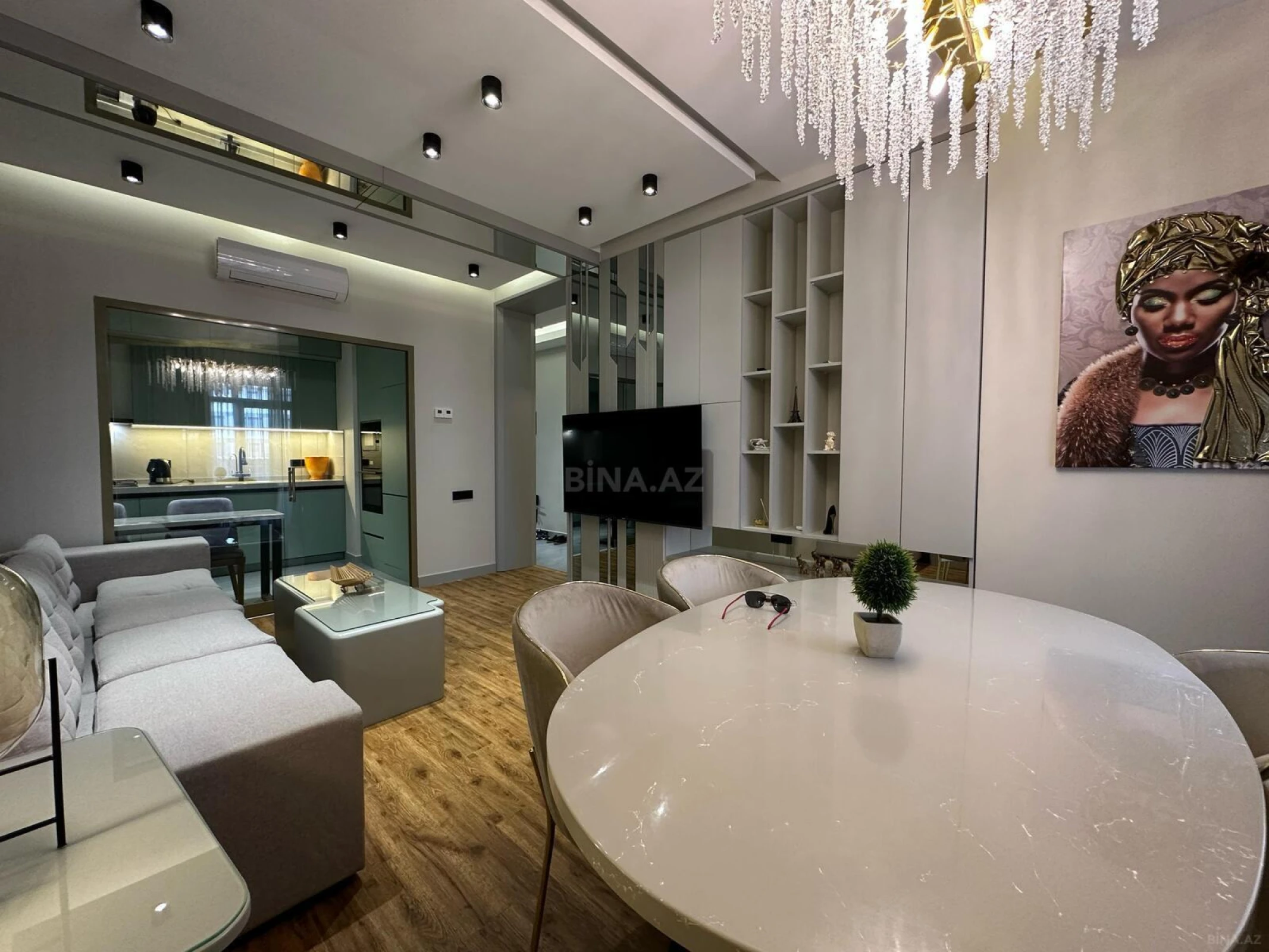 Kirayə verilir 2 otaqlı mənzil 65 m²