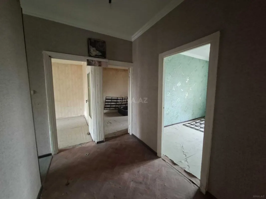 Satılır 4 otaqlı mənzil 110 m²