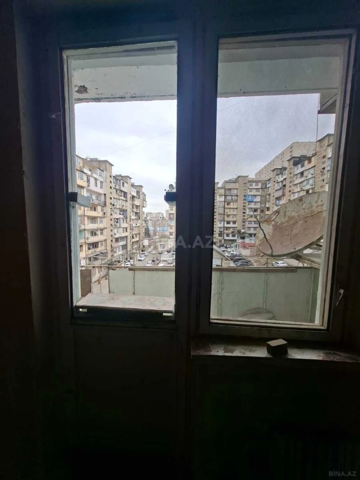 Satılır 4 otaqlı mənzil 110 m²