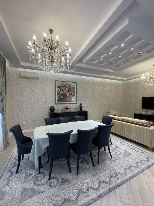 Kirayə verilir 5 otaqlı həyət evi 300 m²