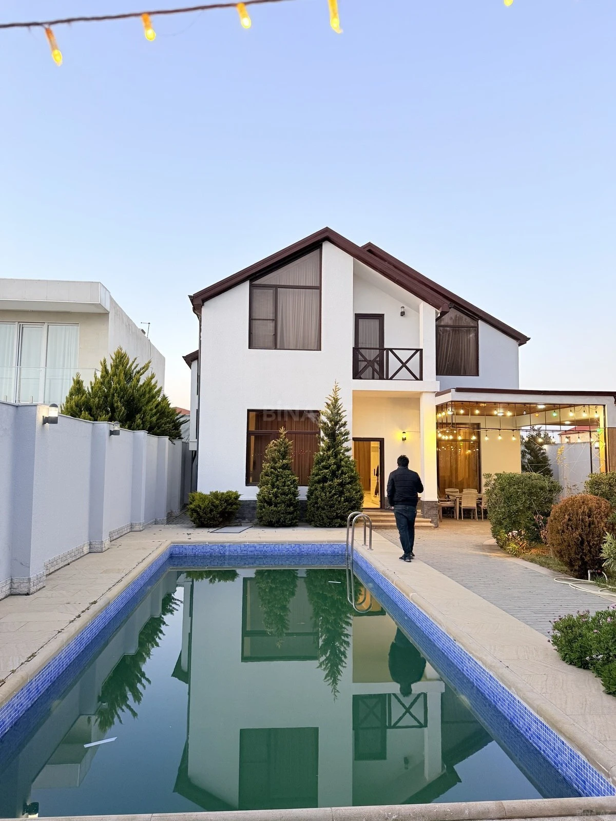 Kirayə verilir 5 otaqlı həyət evi 300 m²