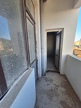 Satılır 1 otaqlı mənzil 61 m²