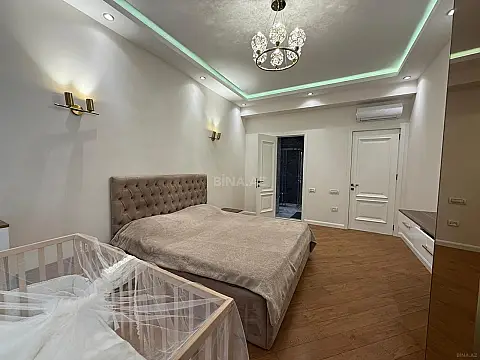 Kirayə verilir 3 otaqlı mənzil 130 m²