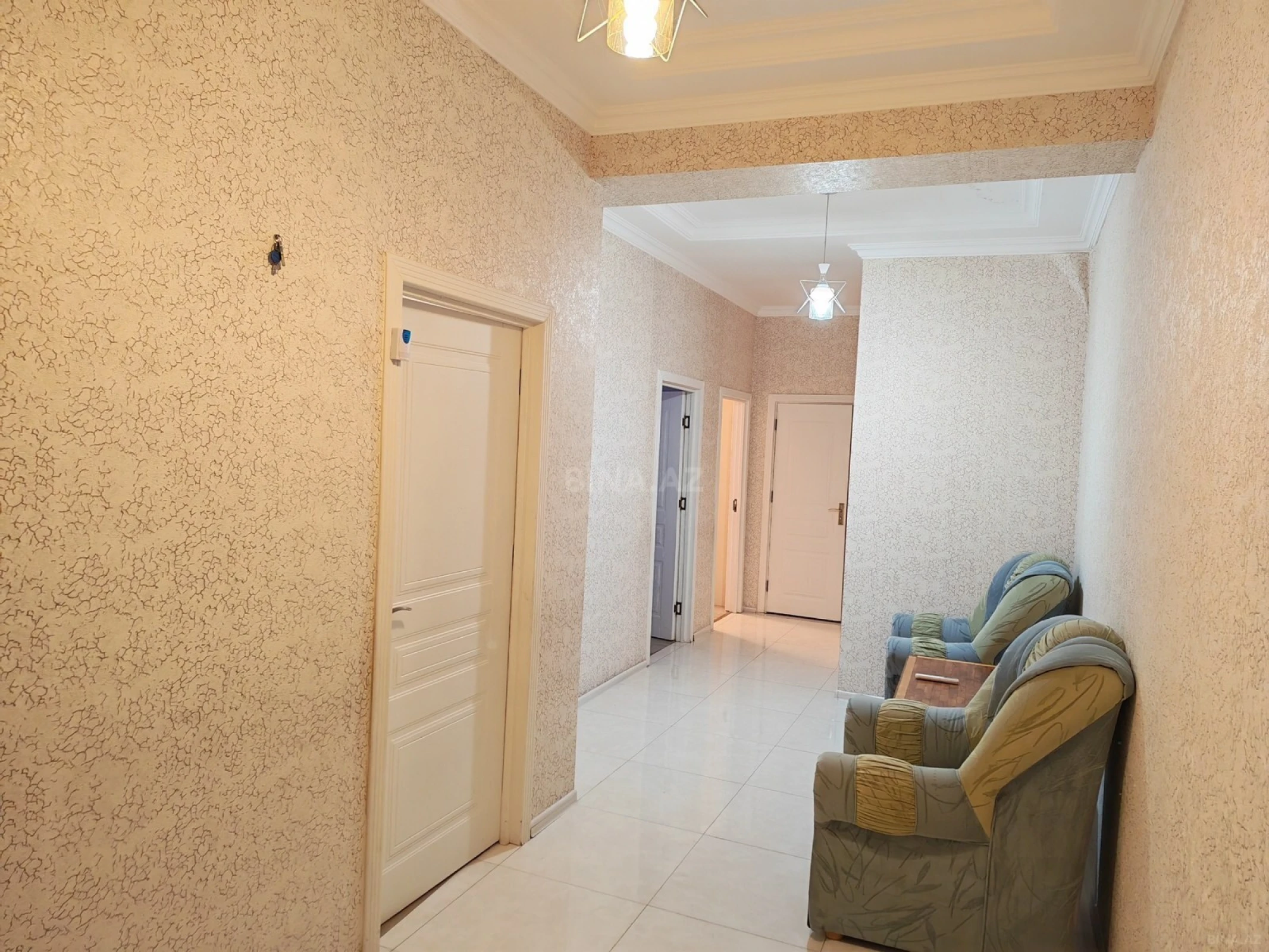 Kirayə verilir 3 otaqlı mənzil 110 m²