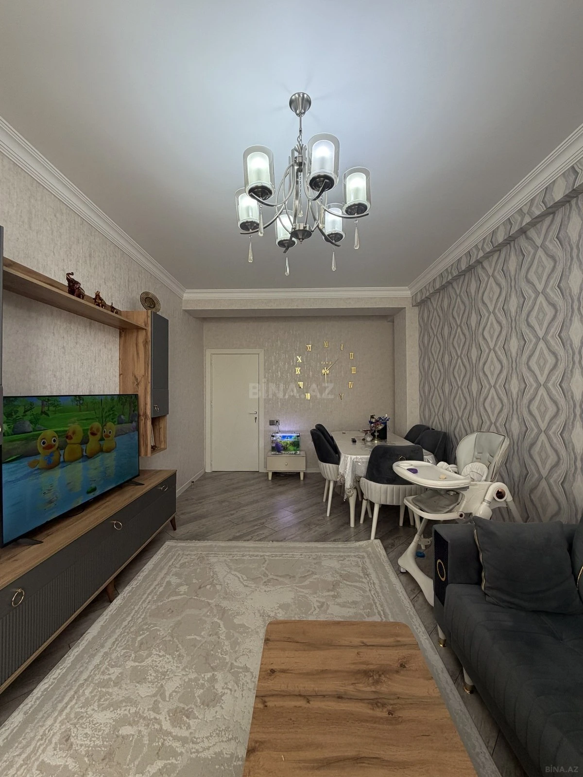 Satılır 4 otaqlı mənzil 110 m²