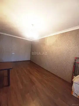 Satılır 4 otaqlı mənzil 120 m²