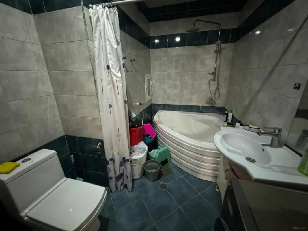 Satılır 4 otaqlı mənzil 170 m²