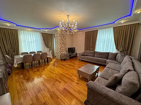 Satılır 4 otaqlı mənzil 170 m²