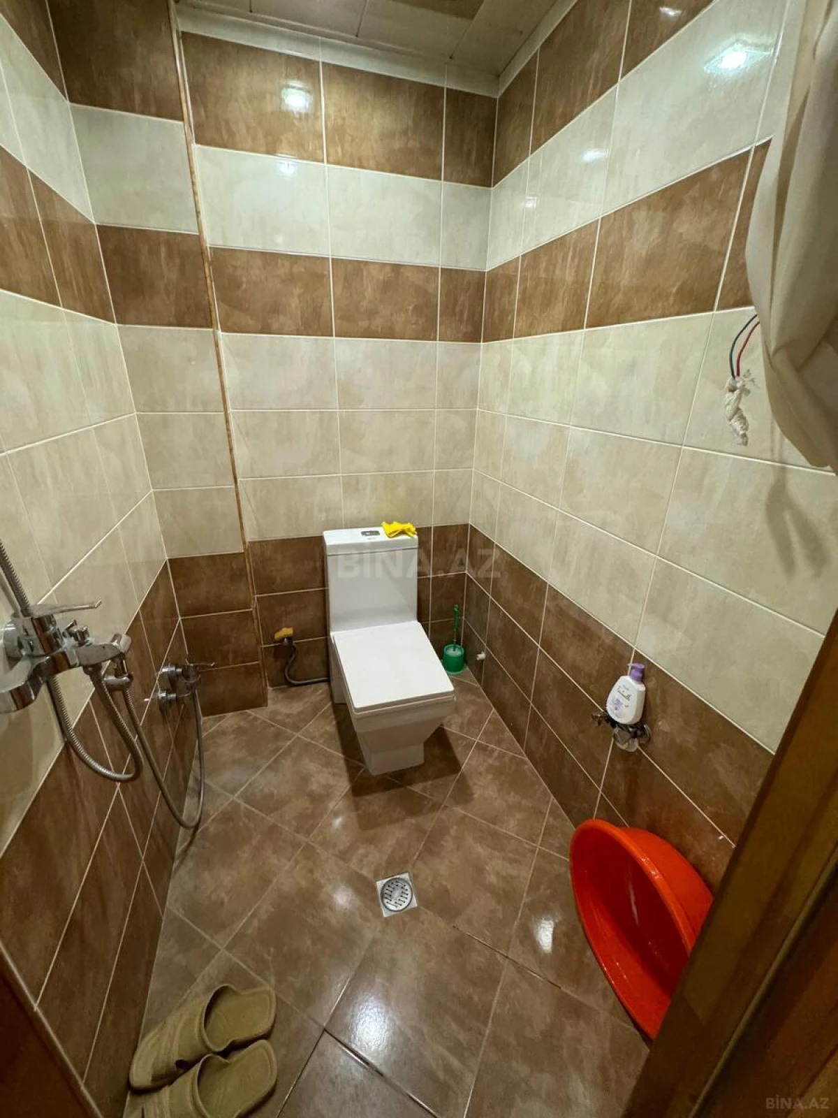 Satılır 4 otaqlı mənzil 170 m²