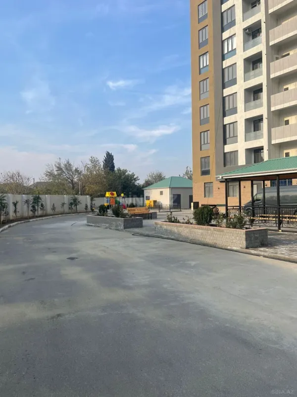 Satılır 3 otaqlı mənzil 112 m²