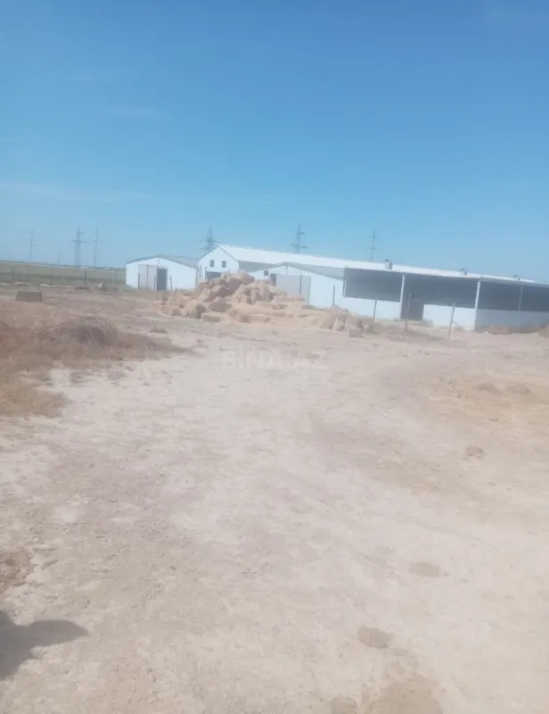 Satılır torpaq sahəsi 5000 m²