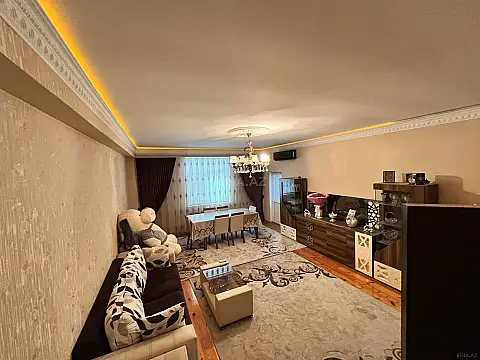 Satılır 3 otaqlı mənzil 140 m²