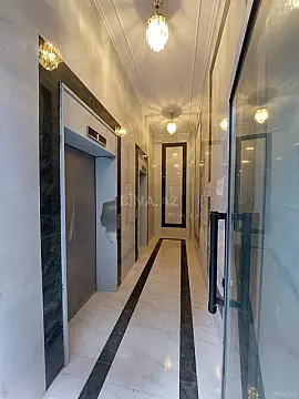 Satılır 3 otaqlı mənzil 136.4 m²
