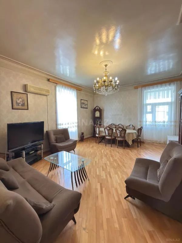 Kirayə verilir 3 otaqlı mənzil 90 m²