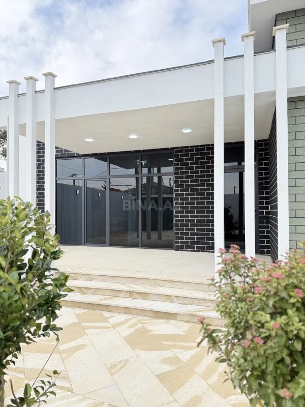 Satılır 4 otaqlı həyət evi 180 m²