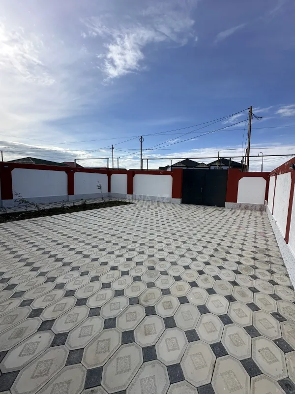 Satılır 4 otaqlı həyət evi 110 m²