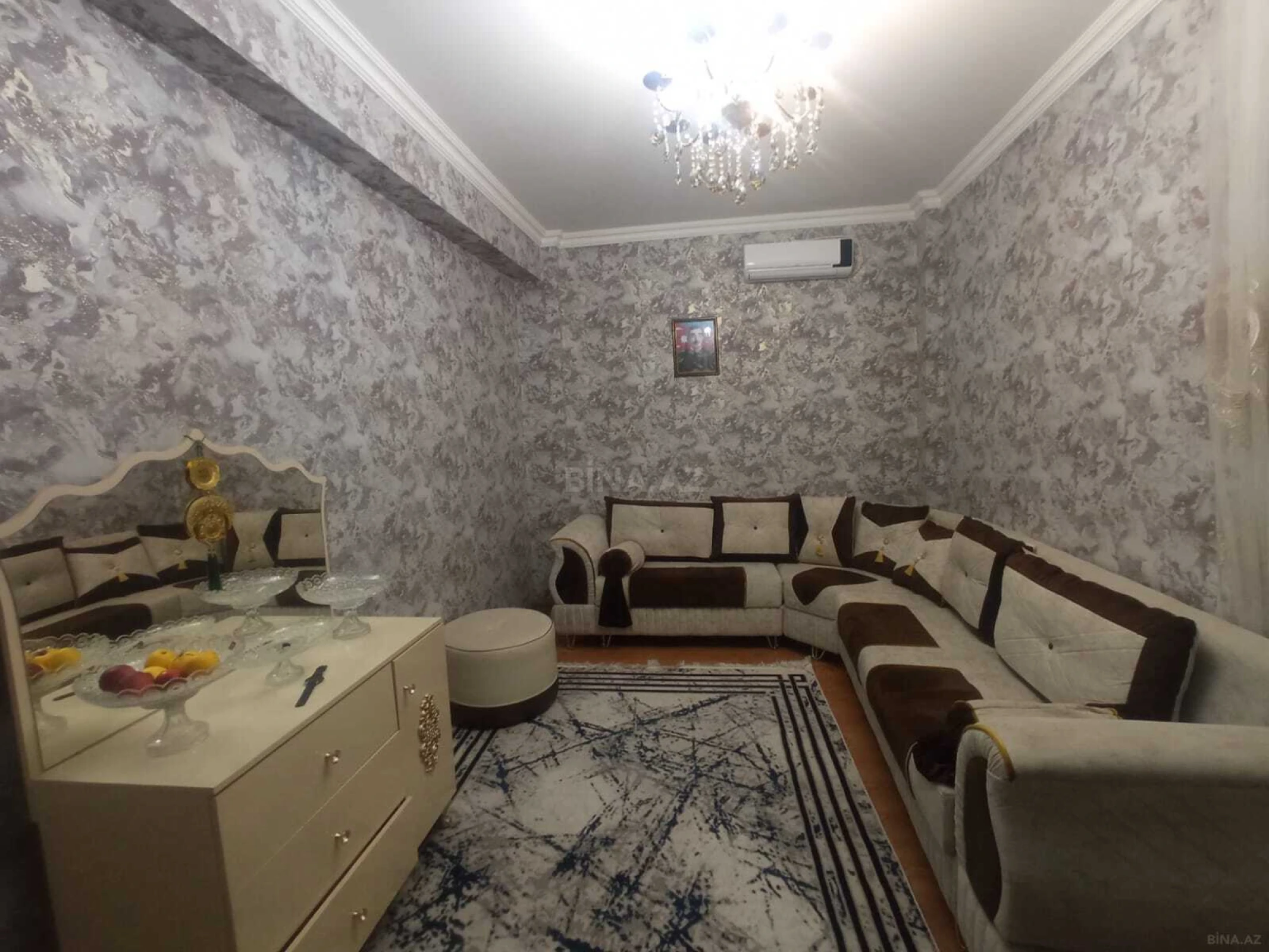Satılır 2 otaqlı mənzil 60 m²
