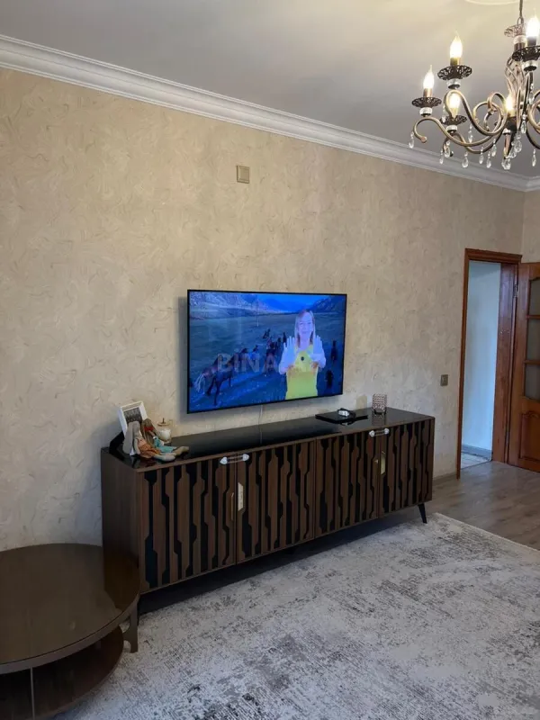 Satılır 2 otaqlı mənzil 65 m²
