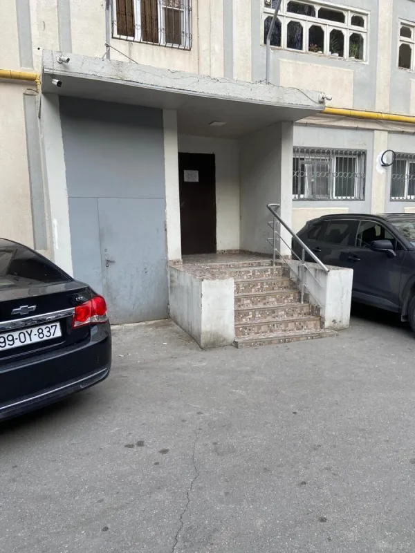 Satılır 2 otaqlı mənzil 65 m²