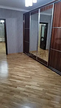 Satılır 3 otaqlı mənzil 125 m²