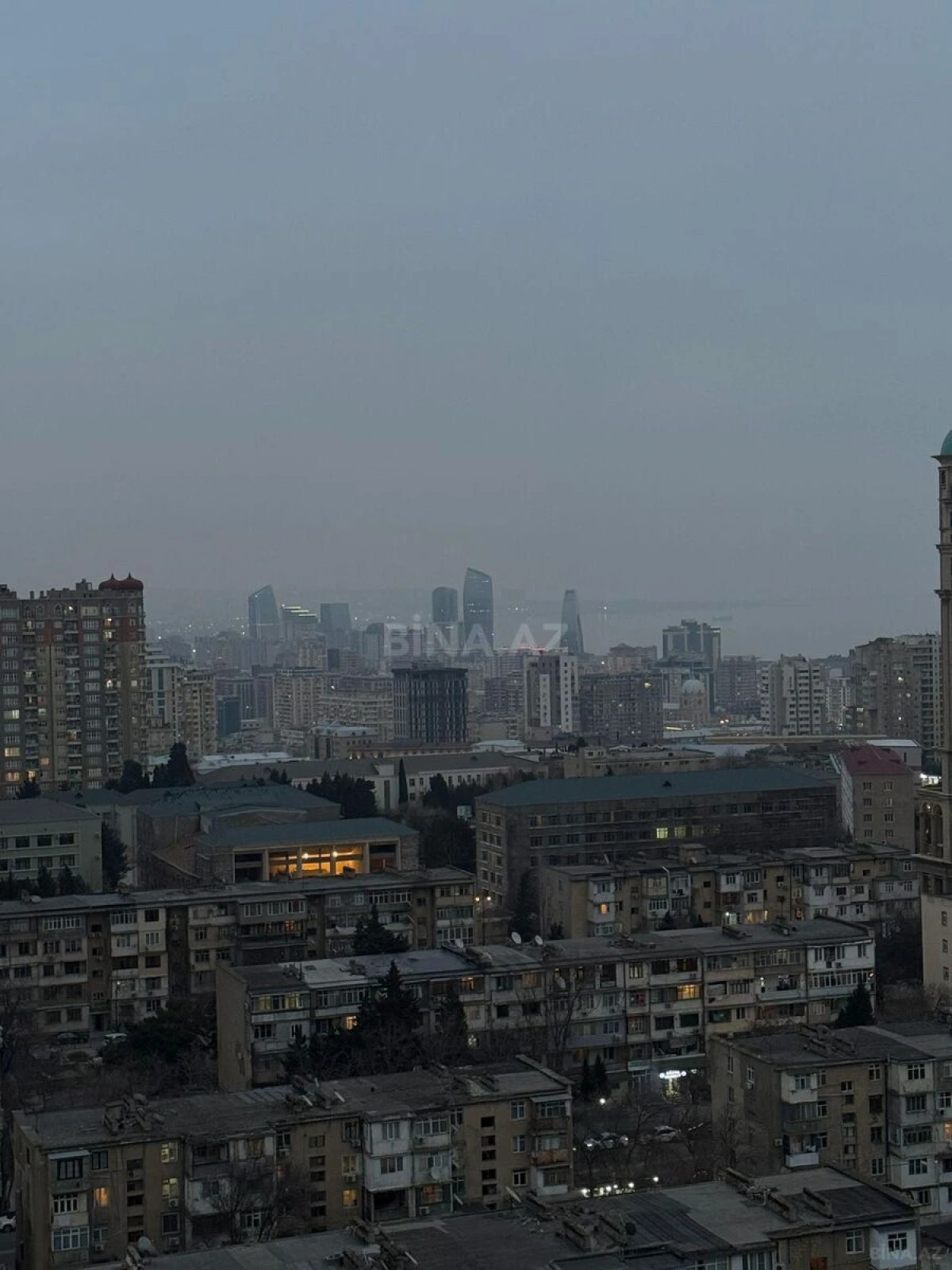 Satılır 2 otaqlı mənzil 86 m²