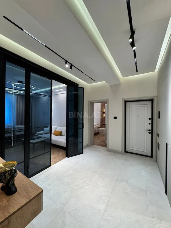 Satılır 2 otaqlı mənzil 86 m²