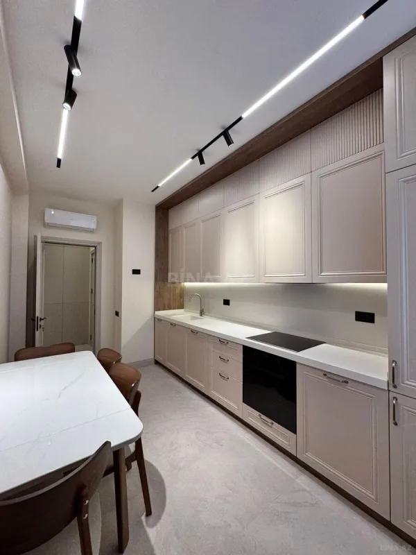 Satılır 2 otaqlı mənzil 86 m²
