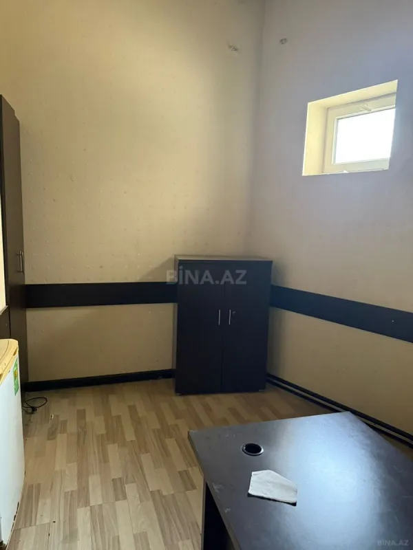 Satılır obyekt 300 m²