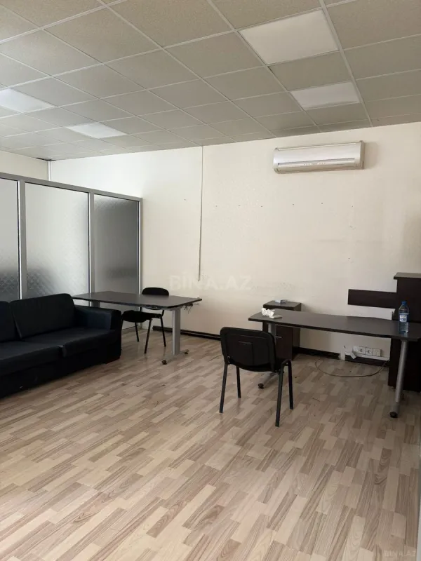 Satılır obyekt 300 m²