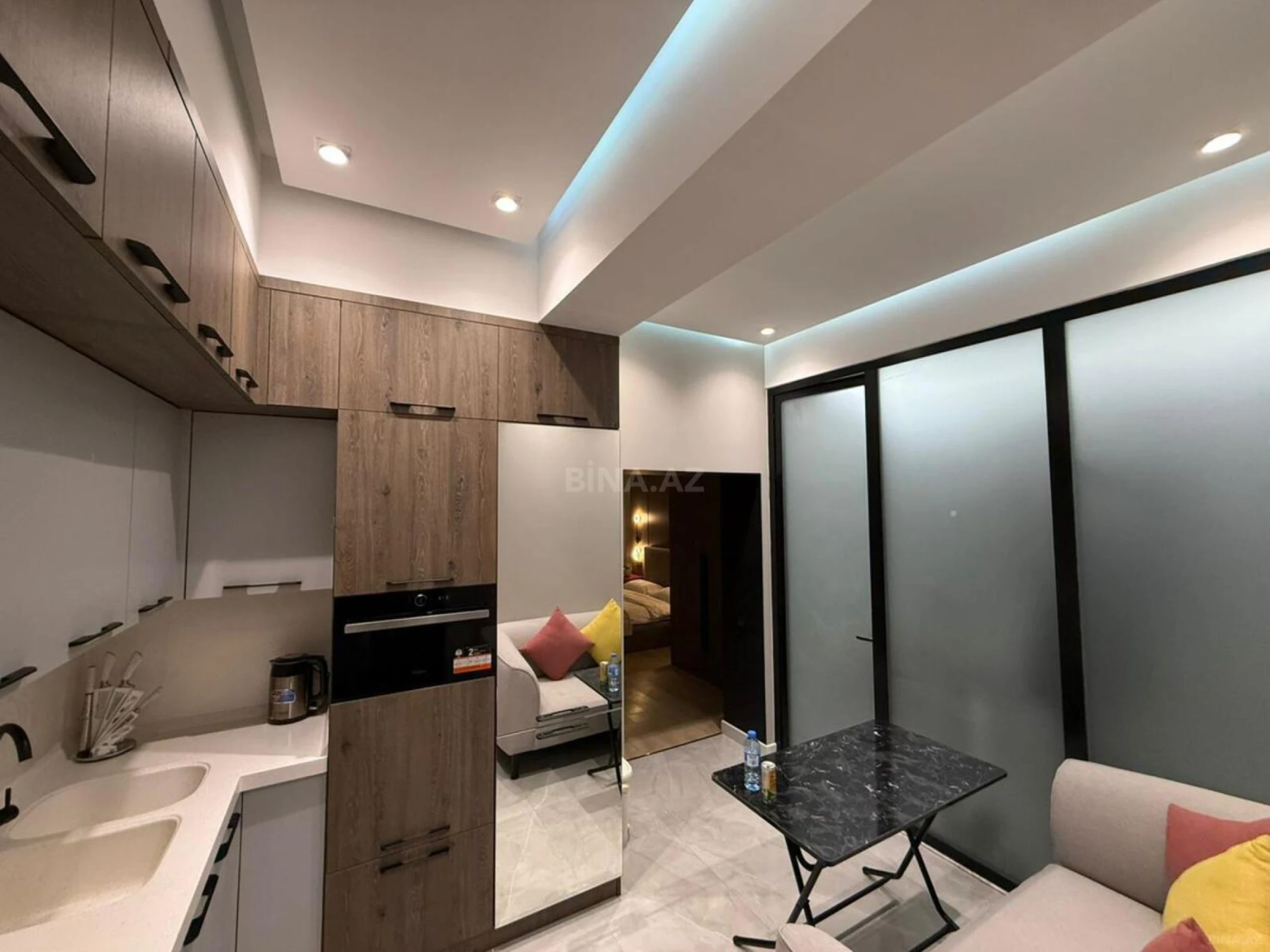 Kirayə verilir 1 otaqlı mənzil 55 m²