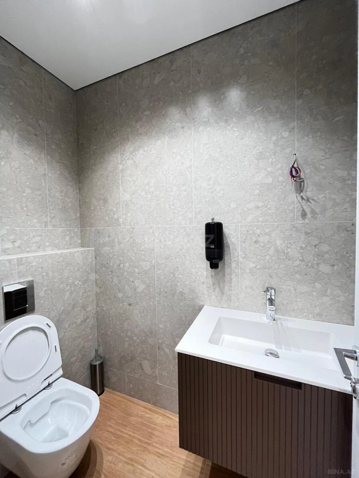 Kirayə verilir obyekt 125 m²