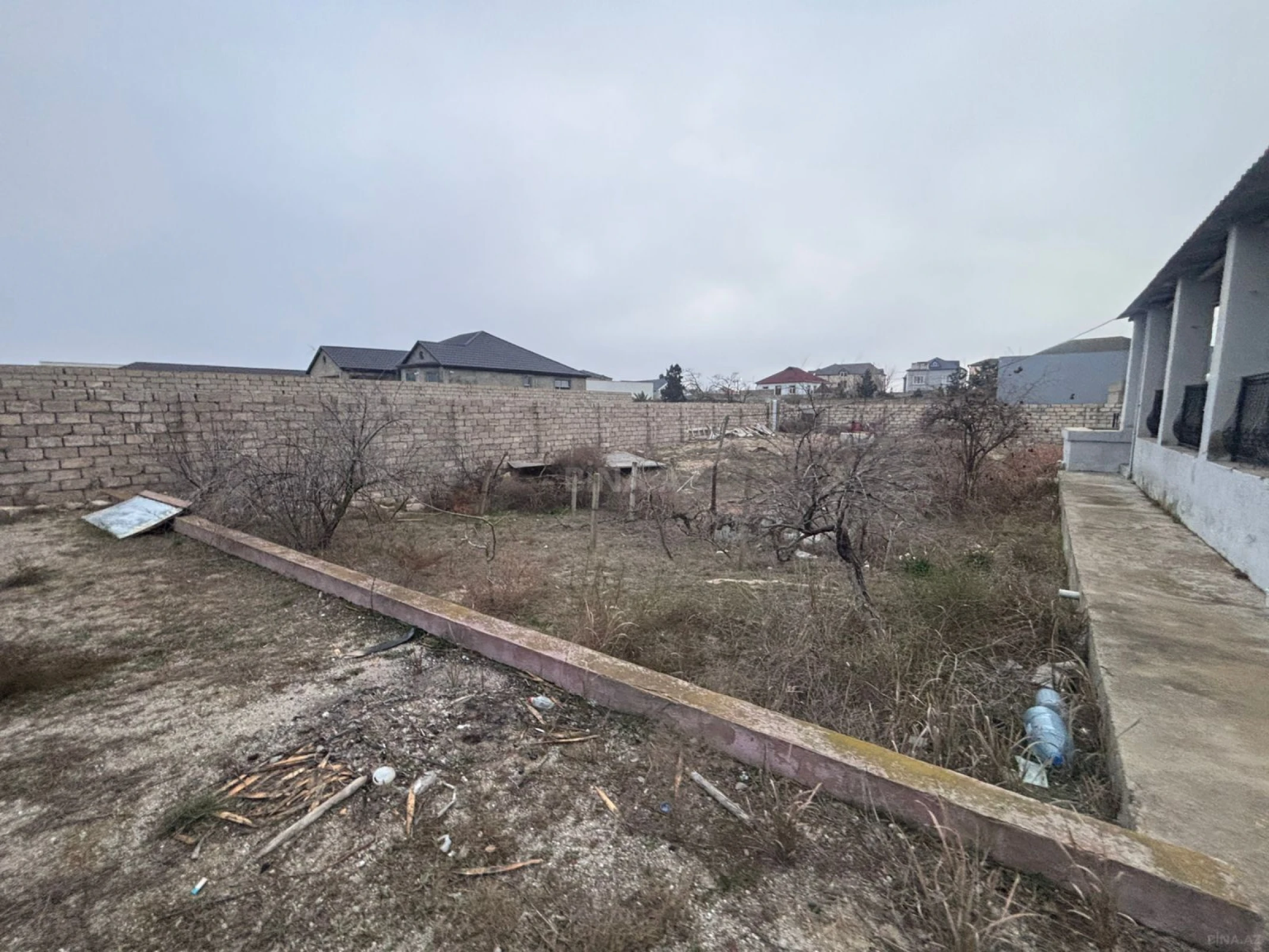 Satılır torpaq sahəsi 12 m²