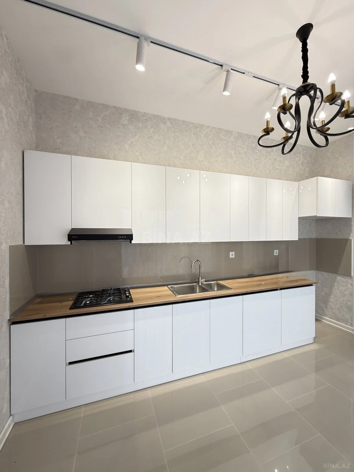 Satılır 4 otaqlı həyət evi 150 m²