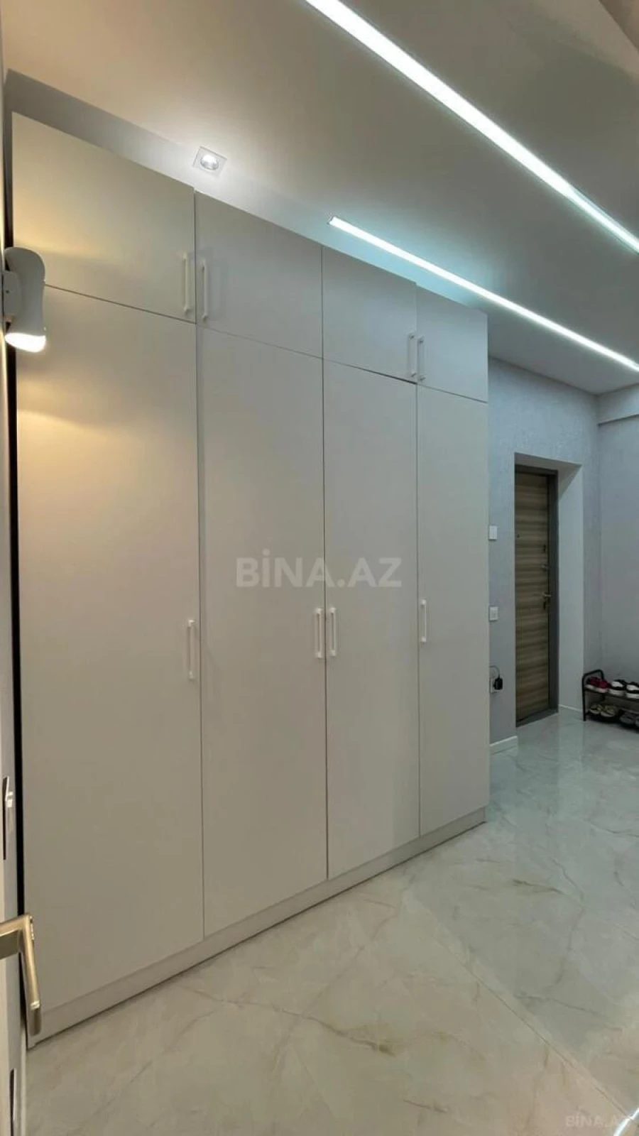 Kirayə verilir 2 otaqlı mənzil 65 m²