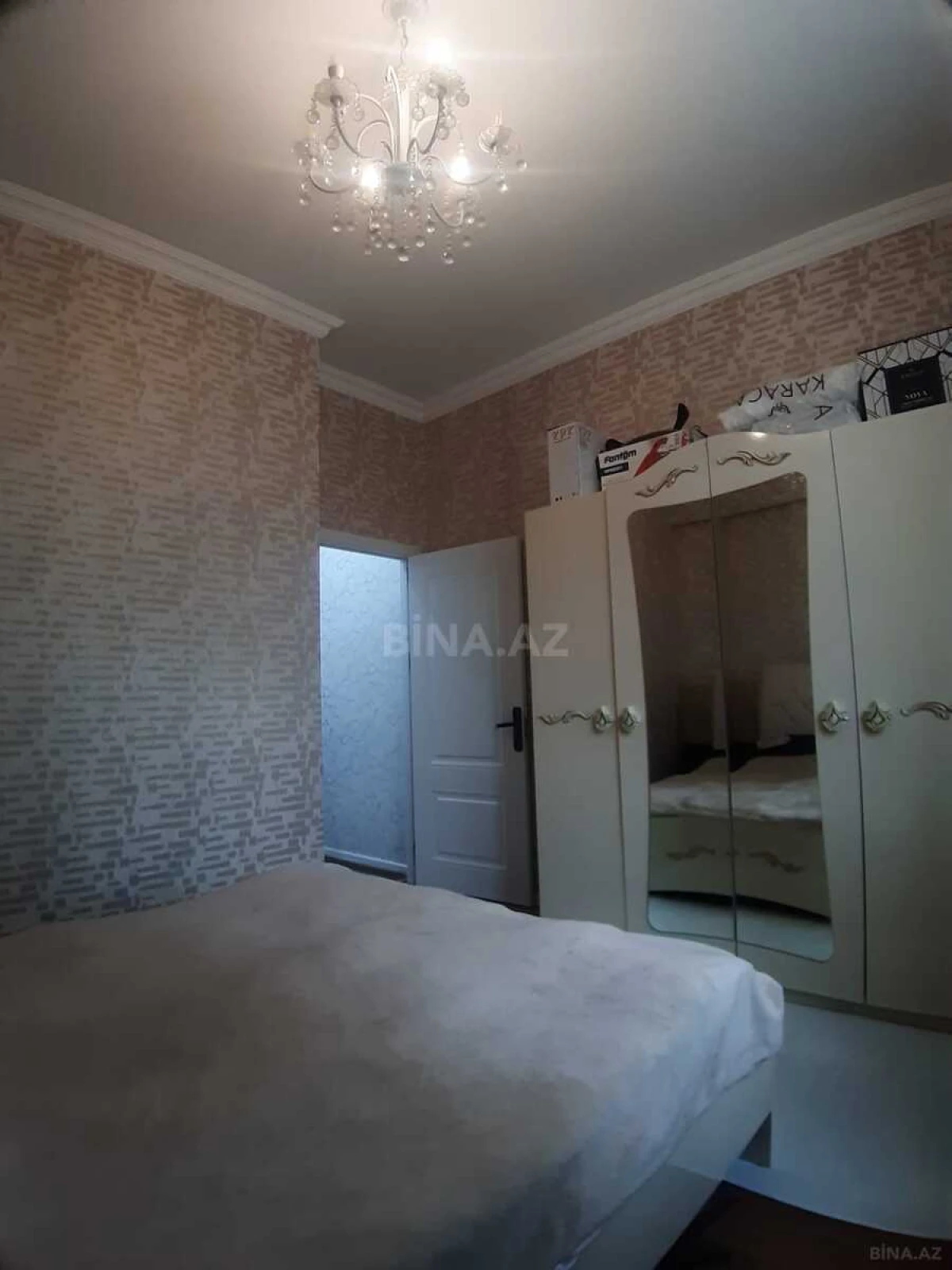 Satılır 2 otaqlı mənzil 60 m²