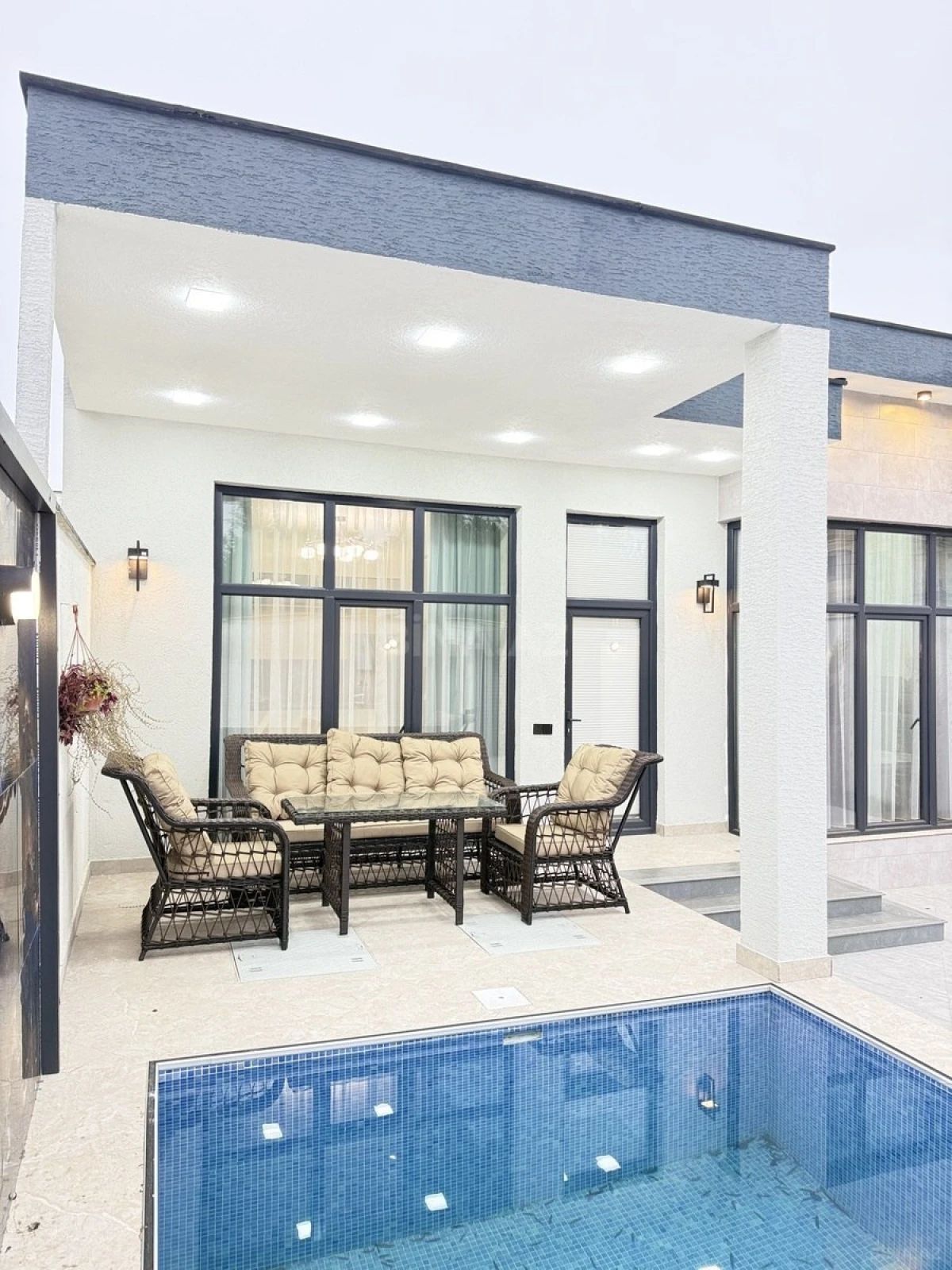 Satılır 4 otaqlı həyət evi 130 m²