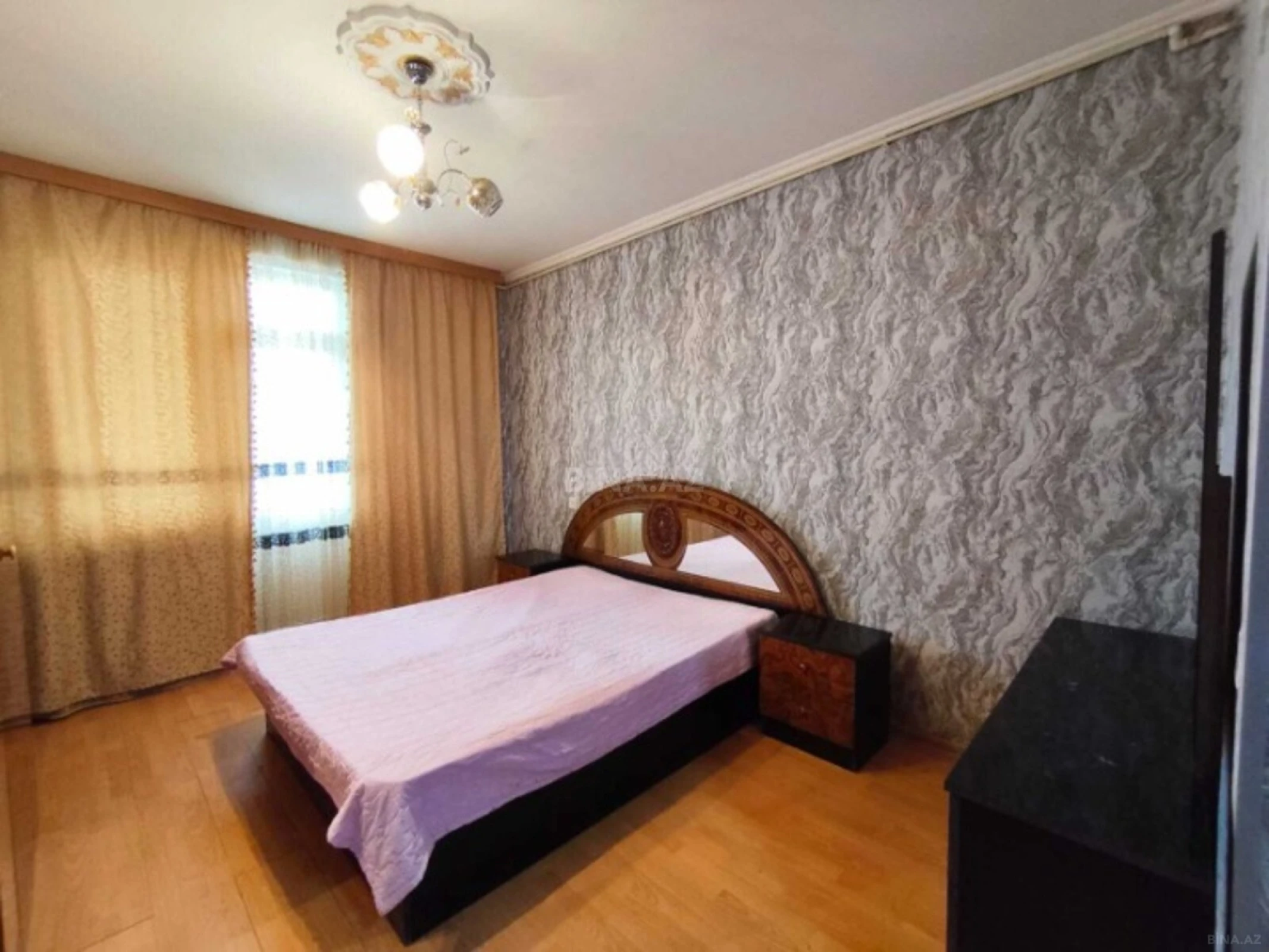 Kirayə verilir 2 otaqlı mənzil 65 m²