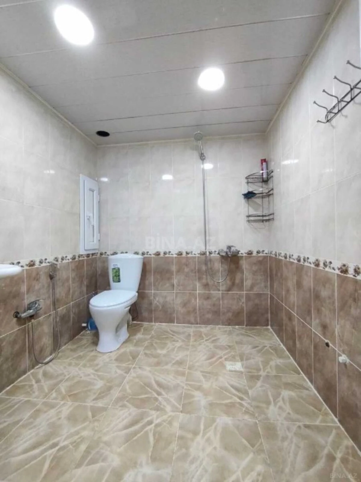 Kirayə verilir 2 otaqlı mənzil 65 m²