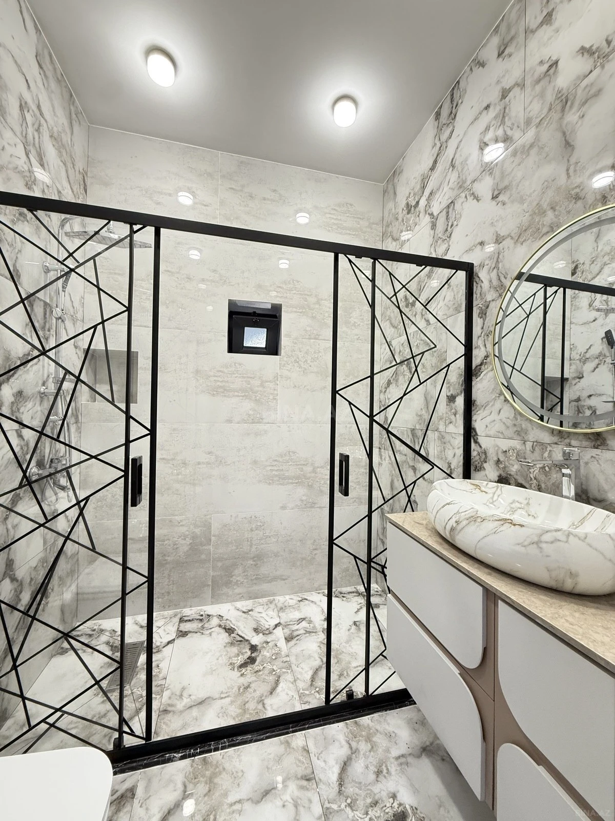 Satılır 4 otaqlı həyət evi 130 m²