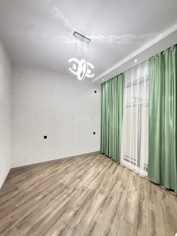 Satılır 4 otaqlı həyət evi 130 m²