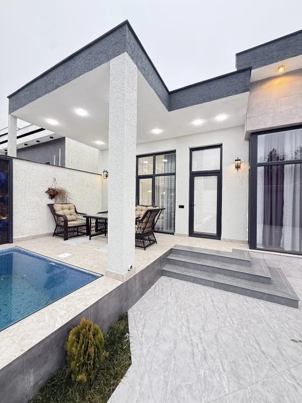 Satılır 4 otaqlı həyət evi 130 m²