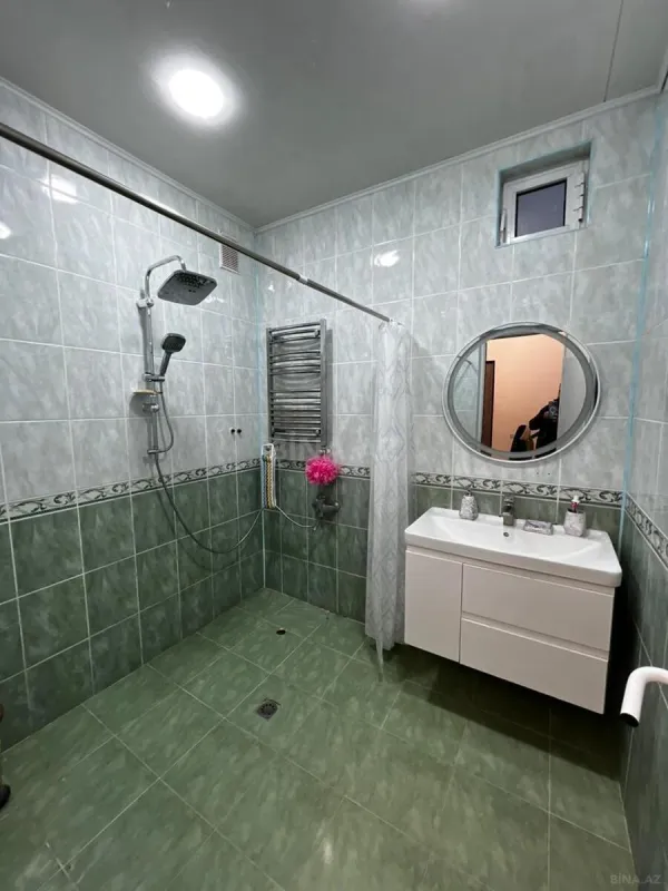 Satılır 6 otaqlı həyət evi 200 m²